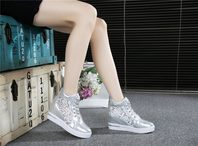 Women Sneaker