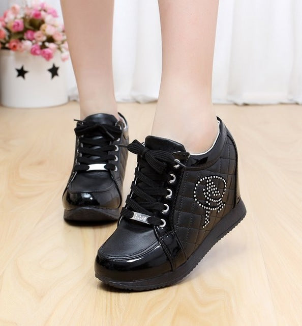 Women Sneaker